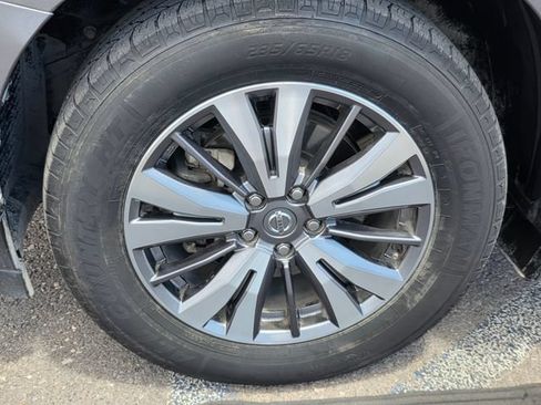 Used 2020 Nissan Pathfinder S FWD image 15