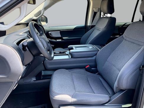 Certified 2025 Ford Expedition Active RWD image 10