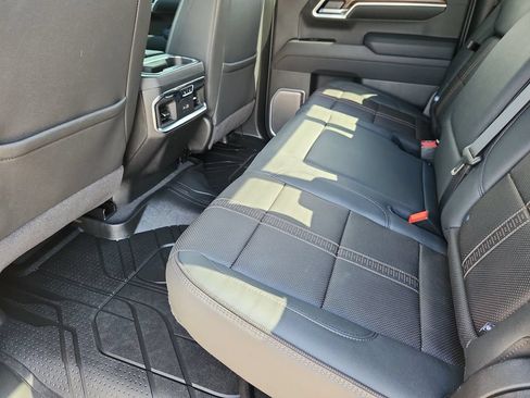 Used 2026 Chevrolet Silverado 1500 High Country AWD/4WD image 11