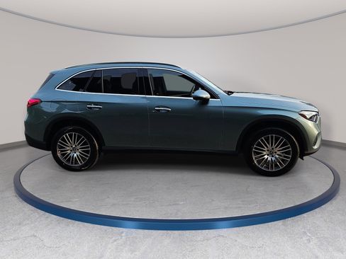 New 2026 Mercedes-Benz GLC 300 image 4