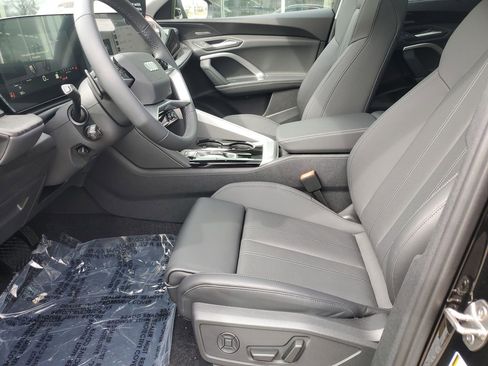 New 2026 Audi Q5 Premium Plus image 2