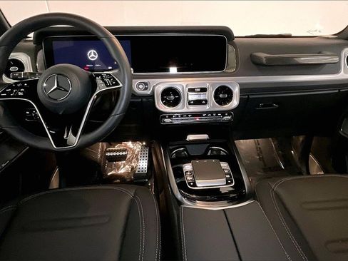 Used 2025 Mercedes-Benz G 550 G 550 image 22
