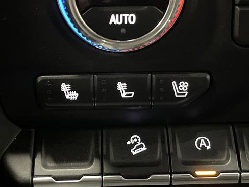 Used 2022 GMC Sierra 1500 AT4 image 7