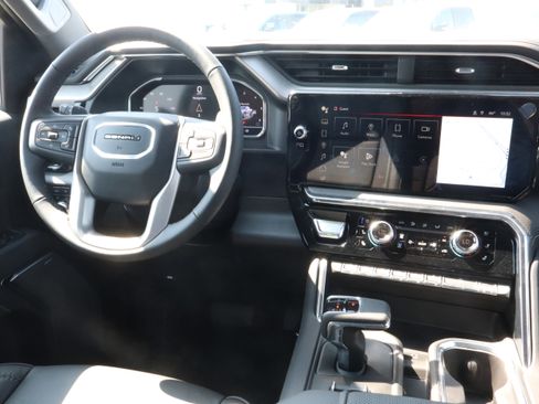 New 2025 GMC Sierra 1500 Denali w/ Technology Package image 10