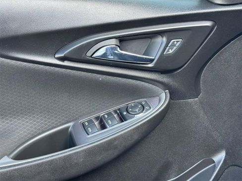 Used 2023 Chevrolet Malibu LT image 17