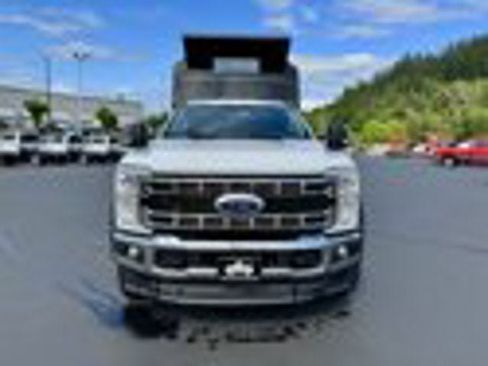 Used 2023 Ford F450 XLT w/ XLT Value Package AWD/4WD image 3