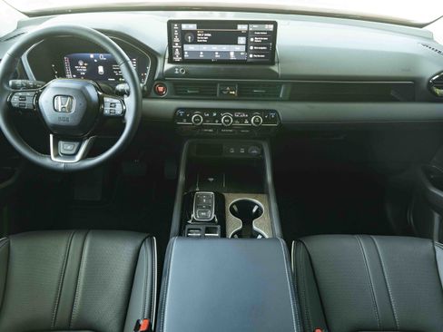 Used 2026 Honda Pilot Elite image 27