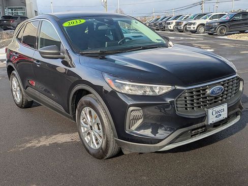 Used 2023 Ford Escape Active AWD/4WD image 3