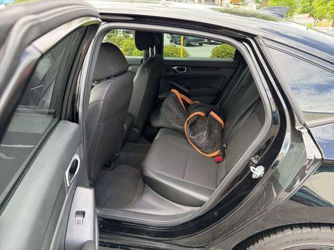 Used 2023 Honda Civic Sport image 16