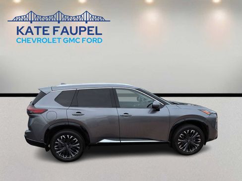 Used 2025 Nissan Rogue Platinum w/ Platinum Premium Package AWD/4WD image 8