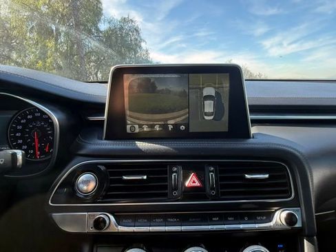 Used 2019 Genesis G70 2.0T Advanced w/ Sport Package image 25