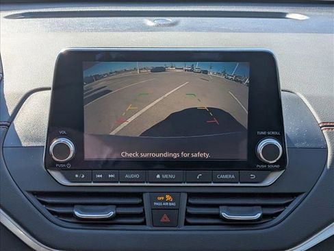 Used 2022 Nissan Altima 2.5 SR image 13