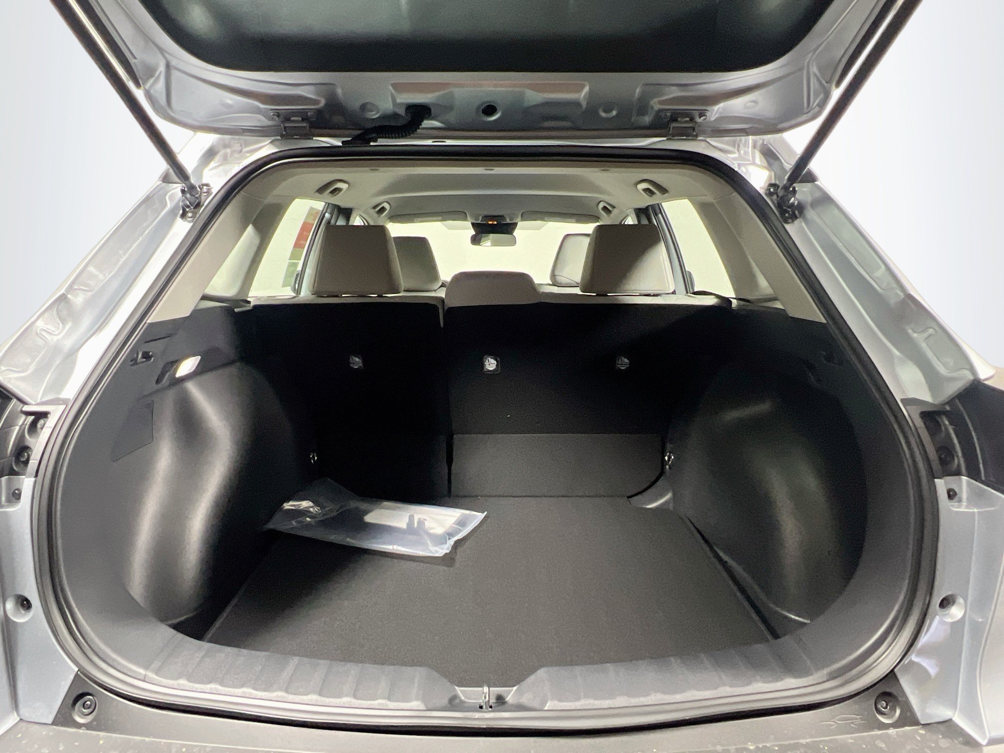 Used 2026 Toyota Corolla Cross L FWD image 32