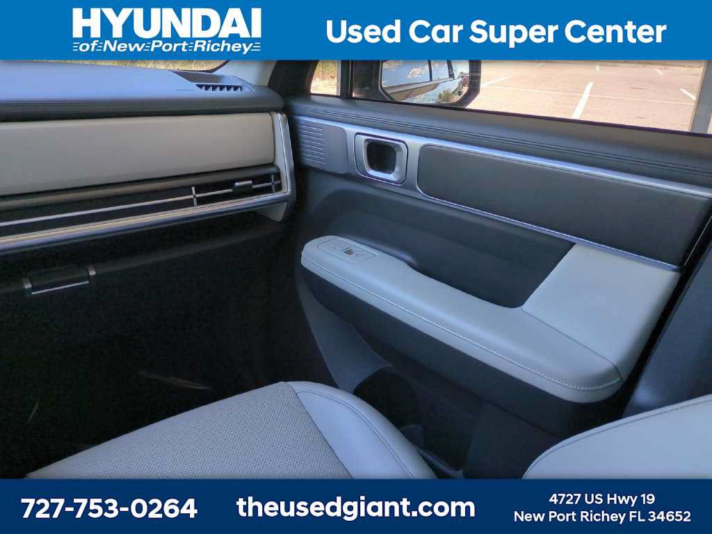 Used 2025 Hyundai Santa Fe SEL FWD image 20