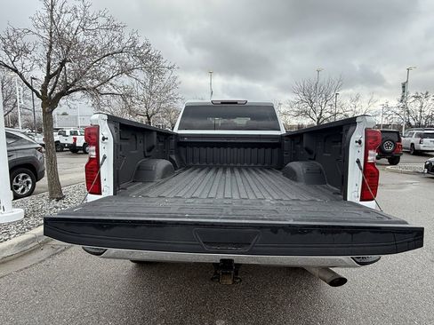Used 2022 Chevrolet Silverado 3500 LT w/ Convenience Package image 25