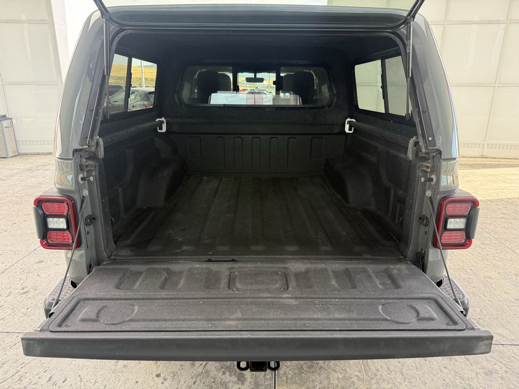 Used 2020 Jeep Gladiator Mojave AWD/4WD image 9