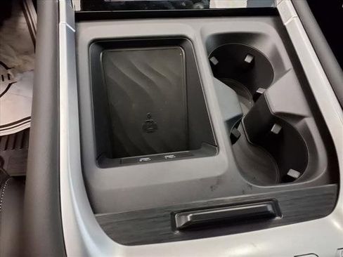 New 2025 Nissan Armada Platinum Reserve image 12