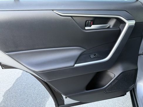 Used 2025 Toyota RAV4 XLE image 14
