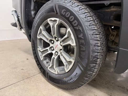 Certified 2022 GMC Sierra 1500 SLE image 14