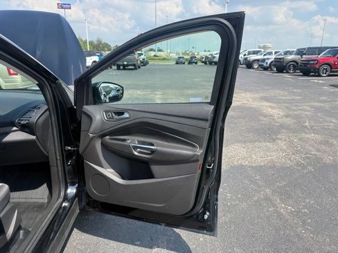 Certified 2018 Ford Escape SE w/ SE Sync 3 Package FWD image 58