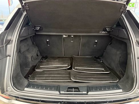 Used 2020 Land Rover Range Rover Evoque SE image 14