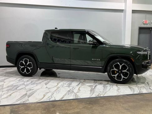 Used 2022 Rivian R1T Adventure image 5