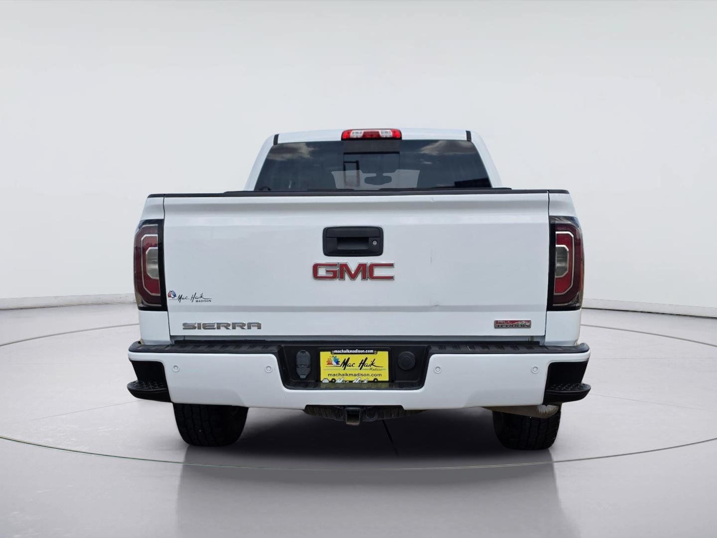Used 2016 GMC Sierra 1500 SLT w/ All-Terrain Package AWD/4WD image 4