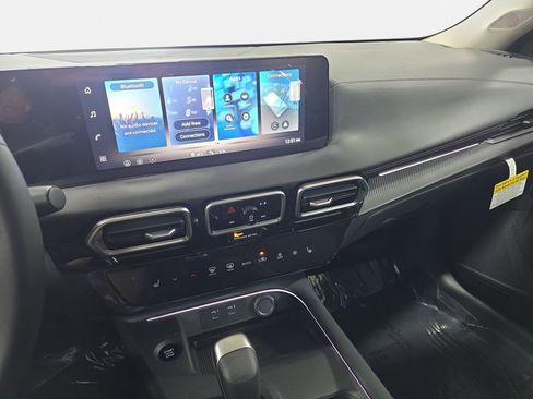 New 2026 Nissan Sentra SV w/ SV Convenience Package FWD image 19