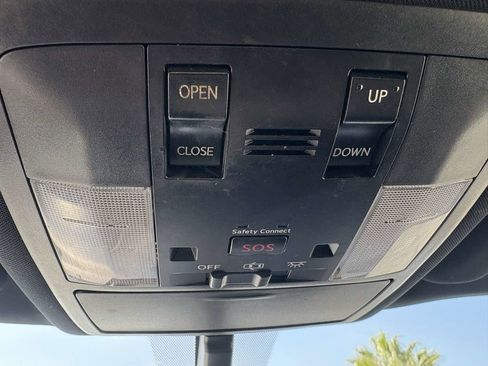 Used 2015 Lexus CT 200h image 36