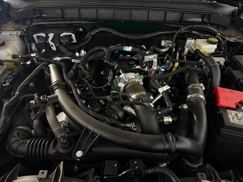 Used 2025 Ford Bronco Badlands AWD/4WD image 34