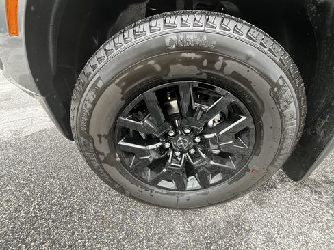 New 2026 Nissan Frontier SV w/ Tow Package AWD/4WD image 12
