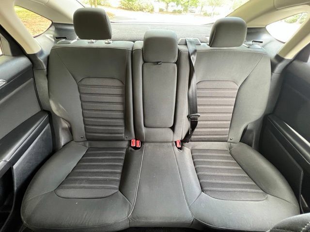 Used 2019 Ford Fusion SE AWD/4WD image 23