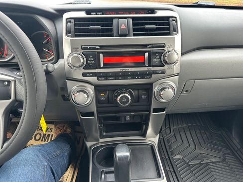 Used 2013 Toyota 4Runner SR5 RWD image 13