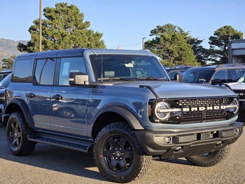 New 2025 Ford Bronco Outer Banks image 2