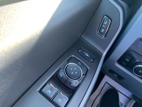 Used 2024 Ford F250 XLT w/ Snow Plow/Camper Package image 27