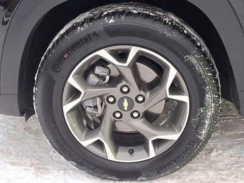 Used 2024 Chevrolet Trax LT w/ Driver Confidence Package image 32