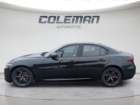 Used 2019 Alfa Romeo Giulia AWD image 6