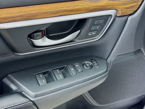 Used 2017 Honda CR-V EX-L image 19