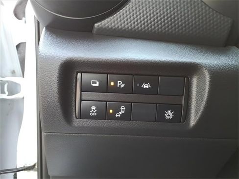 Used 2024 Nissan Kicks S image 15