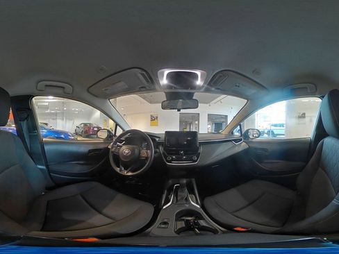 Used 2025 Toyota Corolla LE image 41