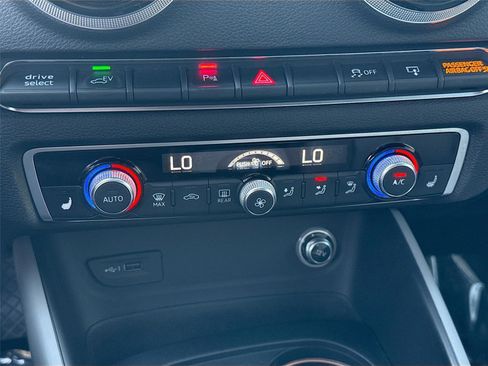 Used 2017 Audi A3 e-tron Premium Plus w/ Technology Package image 16