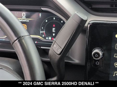 Used 2024 GMC Sierra 2500 Denali w/ Denali Reserve Package image 19