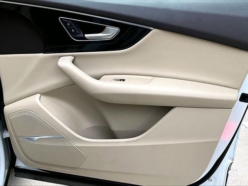 Used 2017 Audi Q7 3.0T Premium Plus image 23