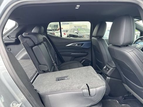 Certified 2024 Chevrolet Equinox EV LT FWD image 16