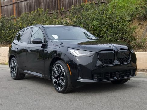 New 2026 BMW X3 xDrive30 w/ Premium Package image 2