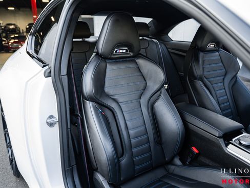 Used 2024 BMW M2 w/ Lighting Package image 33