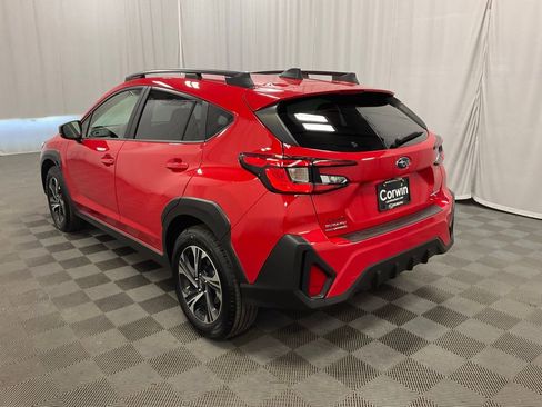 Used 2024 Subaru Crosstrek 2.0i Premium image 4
