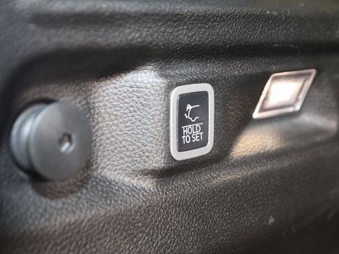 Used 2022 Jeep Grand Cherokee L Limited image 76