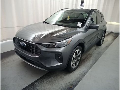Used 2025 Ford Escape Platinum AWD/4WD image 1