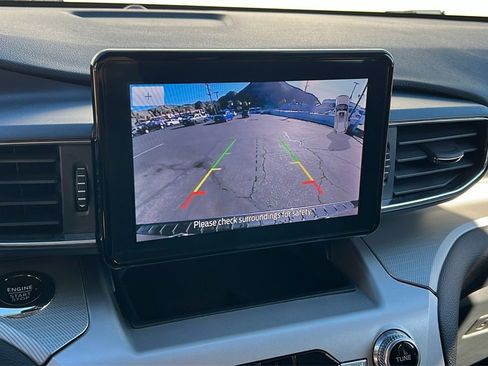 Certified 2022 Ford Explorer XLT w/ Equipment Group 202A image 16